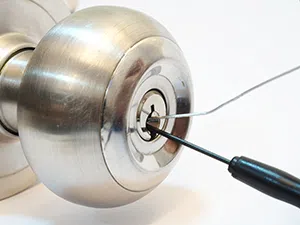 Trumbull CT Locksmith Store Trumbull, CT 203-443-1079 - key-making